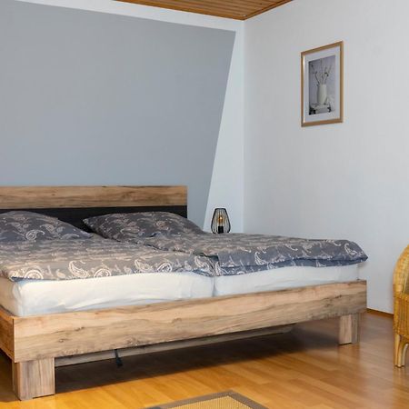 Ferienwohnung In Wörrstadt Exteriör bild